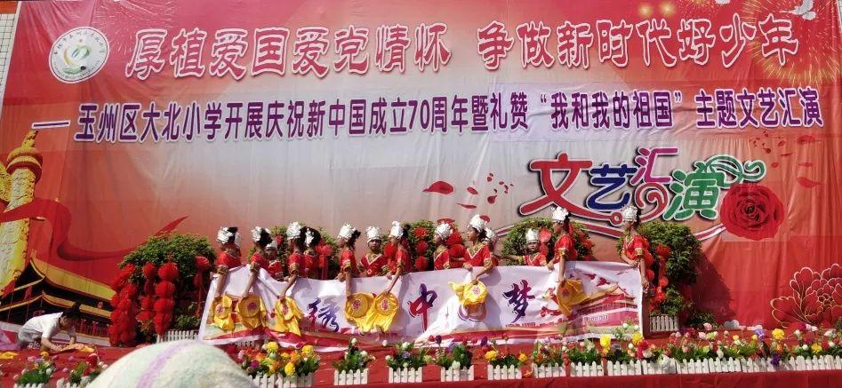 音乐会奏《孤勇者》引小朋友大合唱！这首歌为何能带动小朋友的“灵魂”？